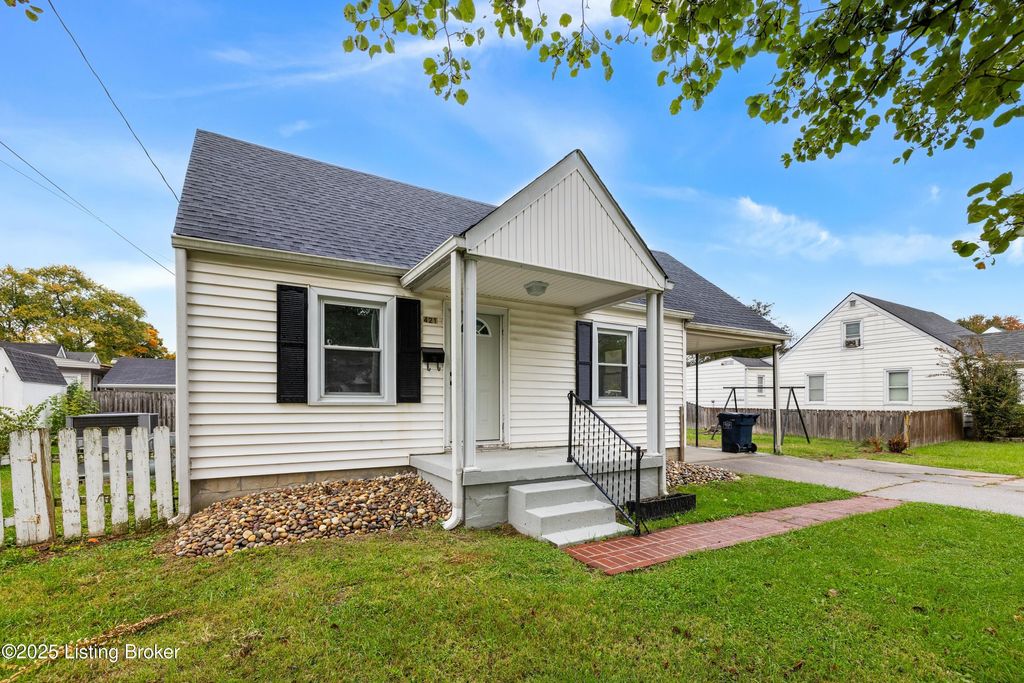 Photo of 4214 Savage Dr, Louisville, KY 40216 (MLS # 1703539)