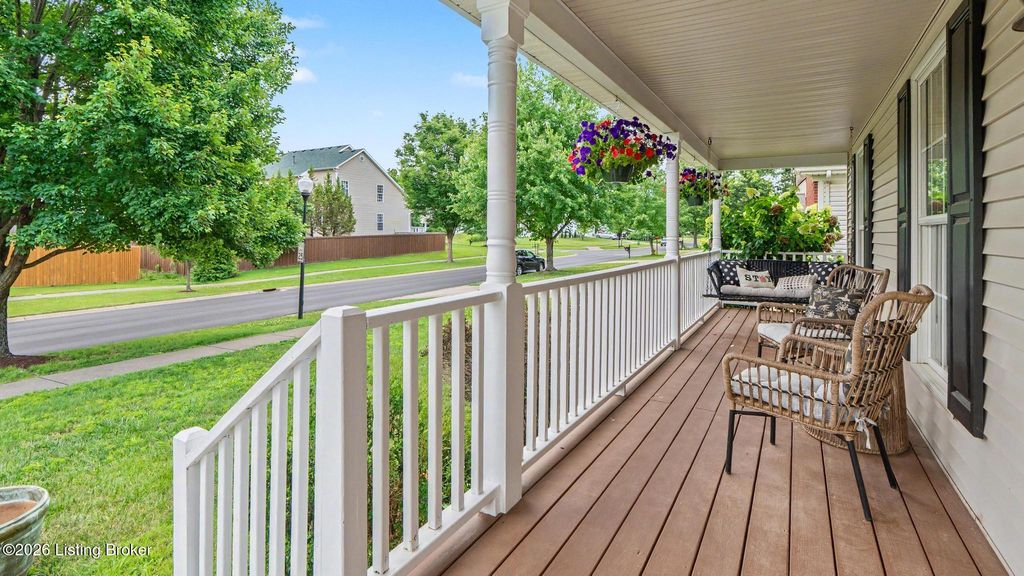 Photo of 6216 Sweetbay Dr, Crestwood, KY 40014 (MLS # 1721135)