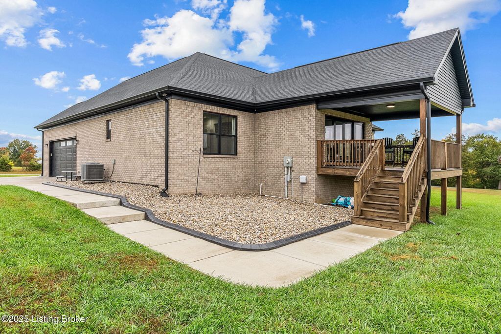 Photo of Lot 6 Cleveland Ct, Shepherdsville, KY 40165 (MLS # 1703521)