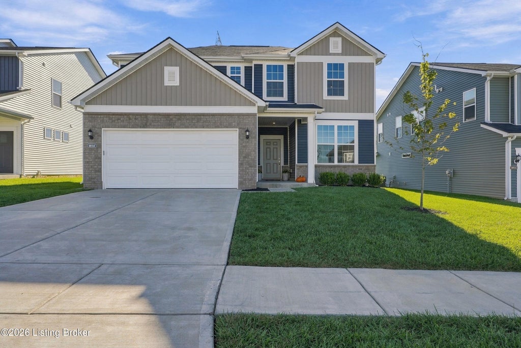 Photo of 4016 Bent Creek Dr, La Grange, KY 40031 (MLS # 1731202)