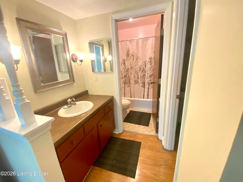Tiny photo for 206 Flanders Ct #8, Louisville, KY 40218 (MLS # 1729693)