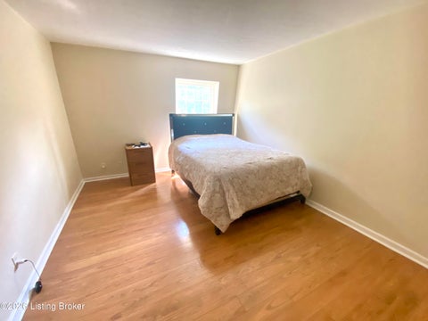 Tiny photo for 206 Flanders Ct #8, Louisville, KY 40218 (MLS # 1729693)