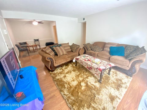 Tiny photo for 206 Flanders Ct #8, Louisville, KY 40218 (MLS # 1729693)