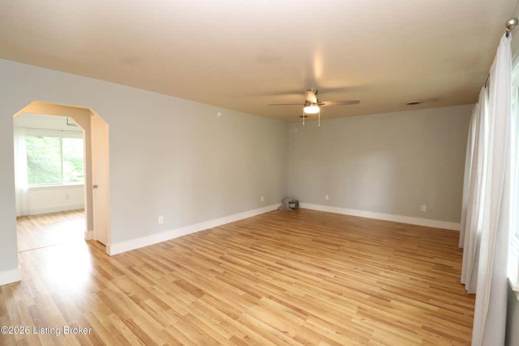 Photo of 5410 Layne Rd, Louisville, KY 40219 (MLS # 1721848)