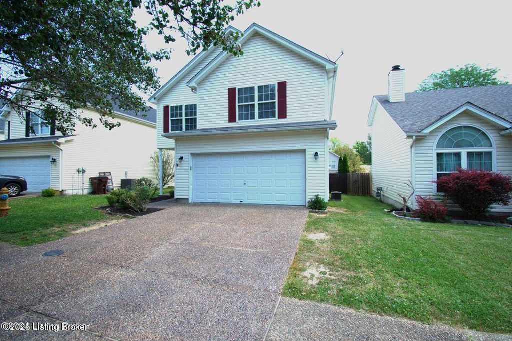 Photo of 4221 Willowview Blvd, Louisville, KY 40299 (MLS # 1705490)