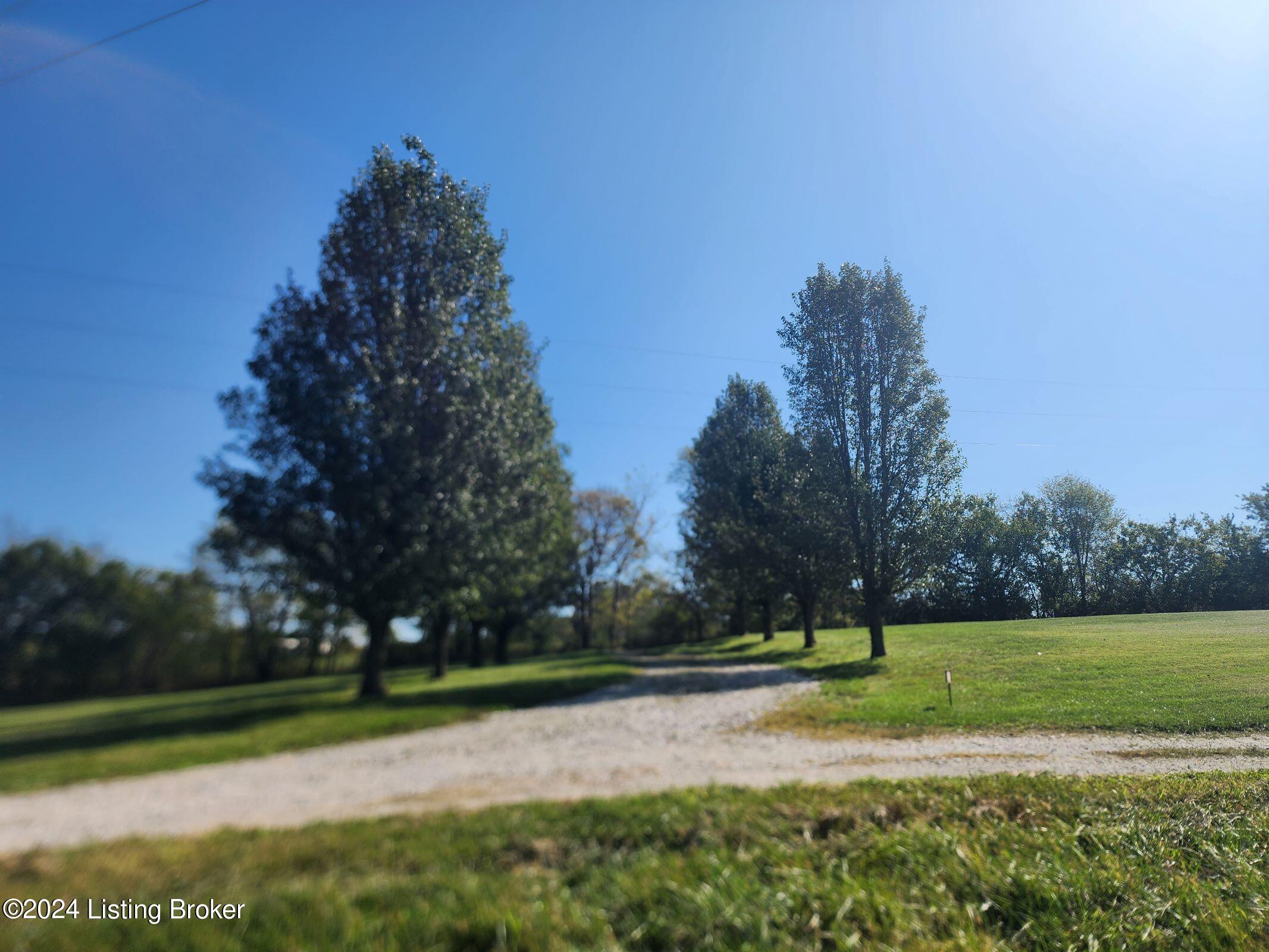 1999 Bardstown Trail, Waddy, Kentucky image 9