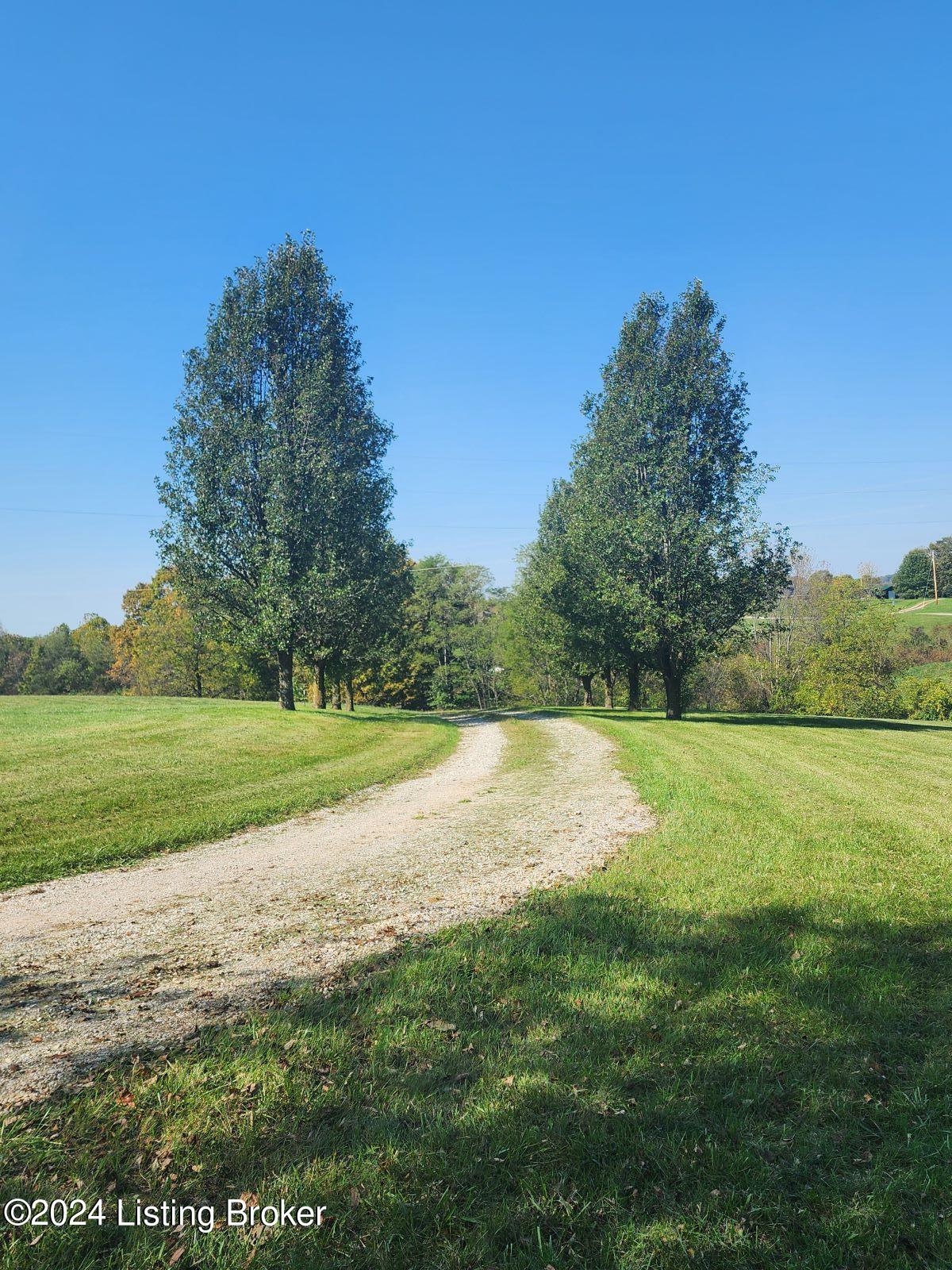 1999 Bardstown Trail, Waddy, Kentucky image 8