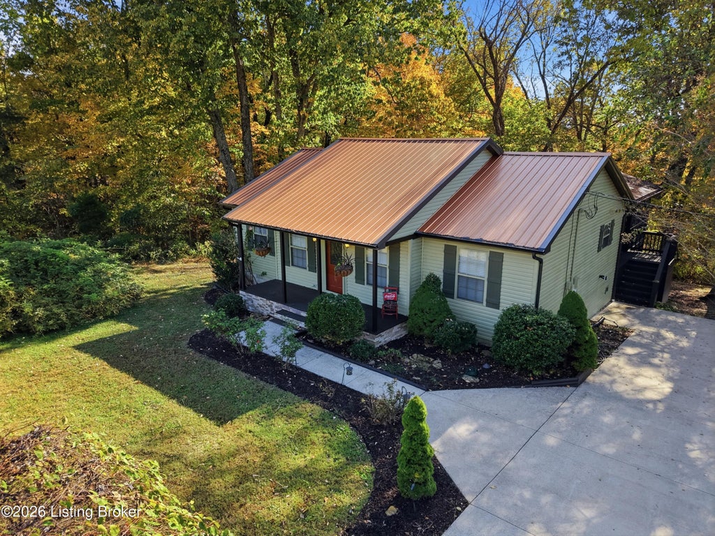 Photo of 140 Cave Heights Ln, Falls Of Rough, KY 40119 (MLS # 1733065)