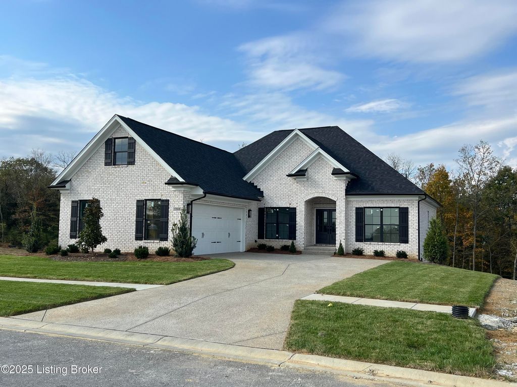 Photo of 17906 Shakes Creek Dr, Louisville, KY 40023 (MLS # 1701773)