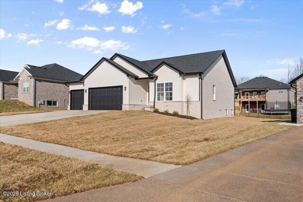 Photo of 150 Broken Arrow Ct, Mt Washington, KY 40047 (MLS # 1707775)