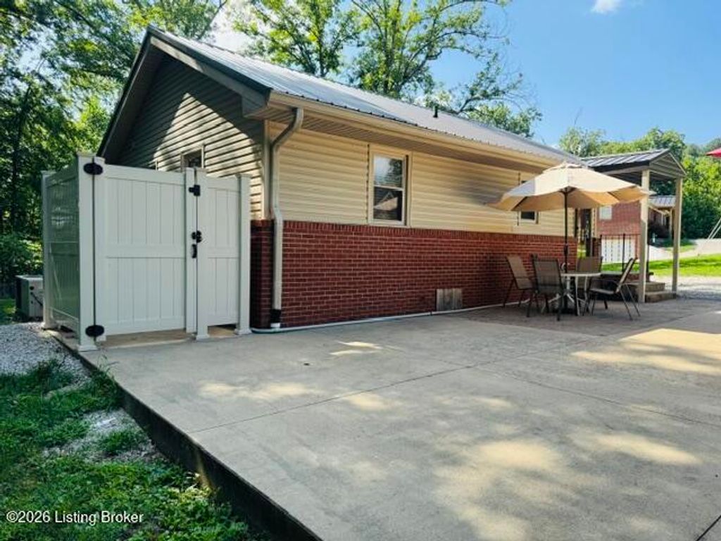 Photo of 133 Fairview Rdg Rd, Clarkson, KY 42726 (MLS # 1722138)