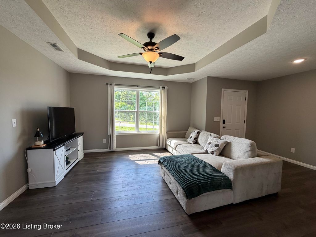 Photo of 409 Susannah Ave, Bardstown, KY 40004 (MLS # 1716109)