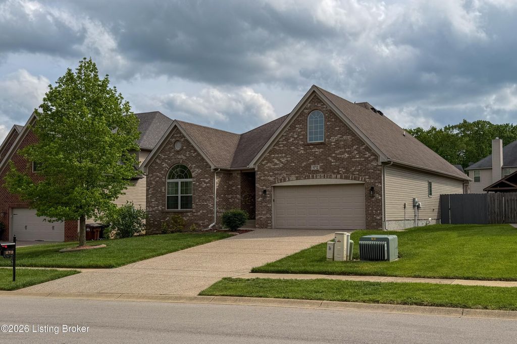 Photo of 11712 English Meadow Dr, Louisville, KY 40229 (MLS # 1716440)