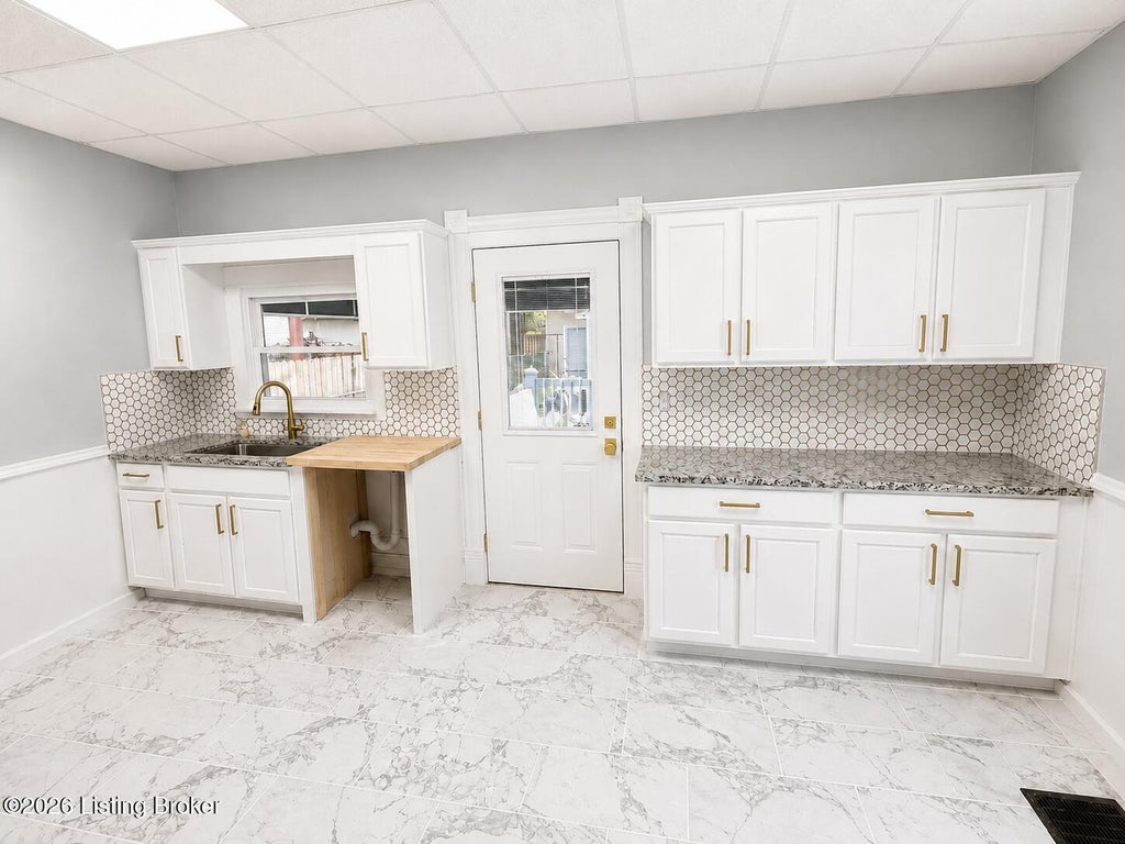 Photo of 2256 Payne St, Louisville, KY 40206 (MLS # 1722565)