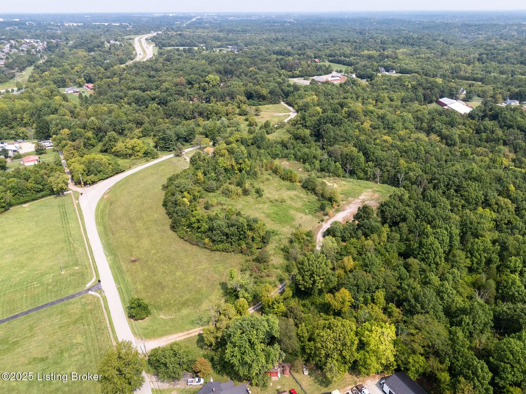 Photo of 4413 Hopewell Rd, Louisville, KY 40299 (MLS # 1716971)