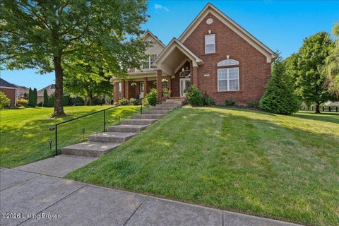 Homes For Sale - 1200 Blackthorn Rd<br/> Louisville, KY 40299