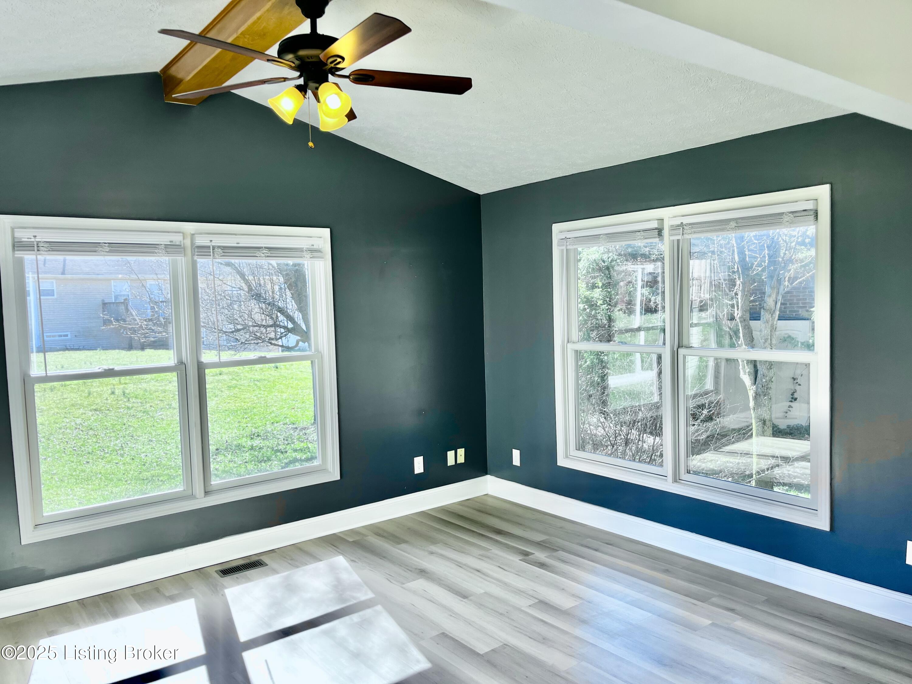 131 Lincoln Station Dr, Simpsonville, Kentucky image 16
