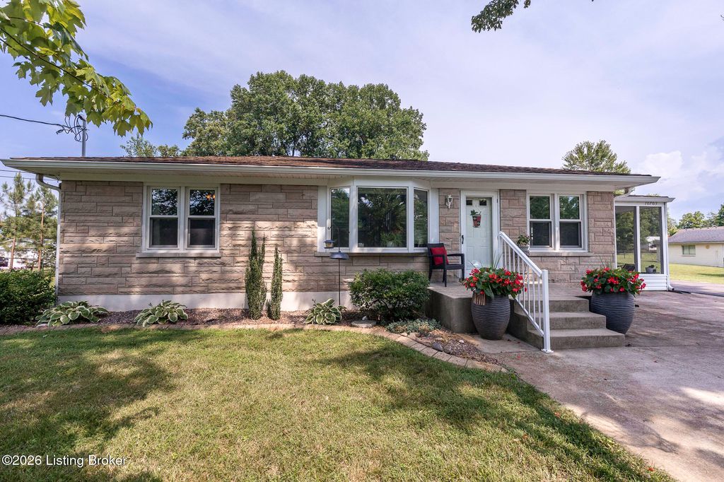 Photo of 10703 Cedar Creek Rd # R, Louisville, KY 40229 (MLS # 1709570)