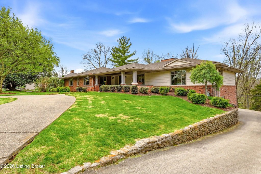 Photo of 3419 Mt Rainier Dr, Louisville, KY 40241 (MLS # 1718241)