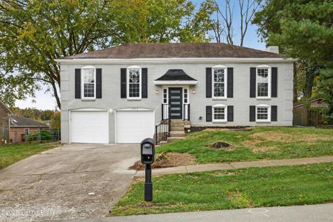 Photo of 12412 Crosswinds Dr, Louisville, KY 40243 (MLS # 1702322)