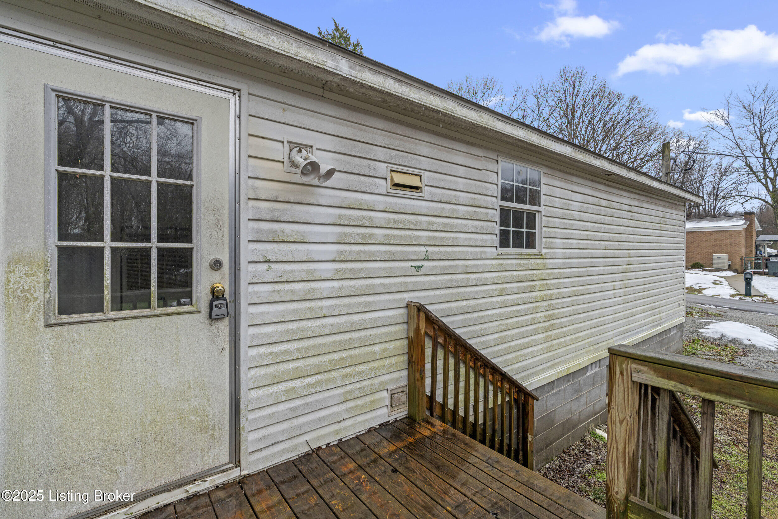 212 Highland Ave, Boston, Kentucky image 6