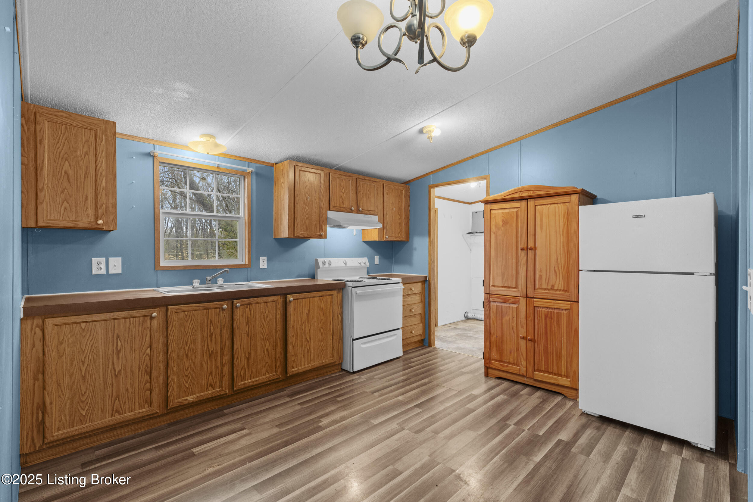 212 Highland Ave, Boston, Kentucky image 13