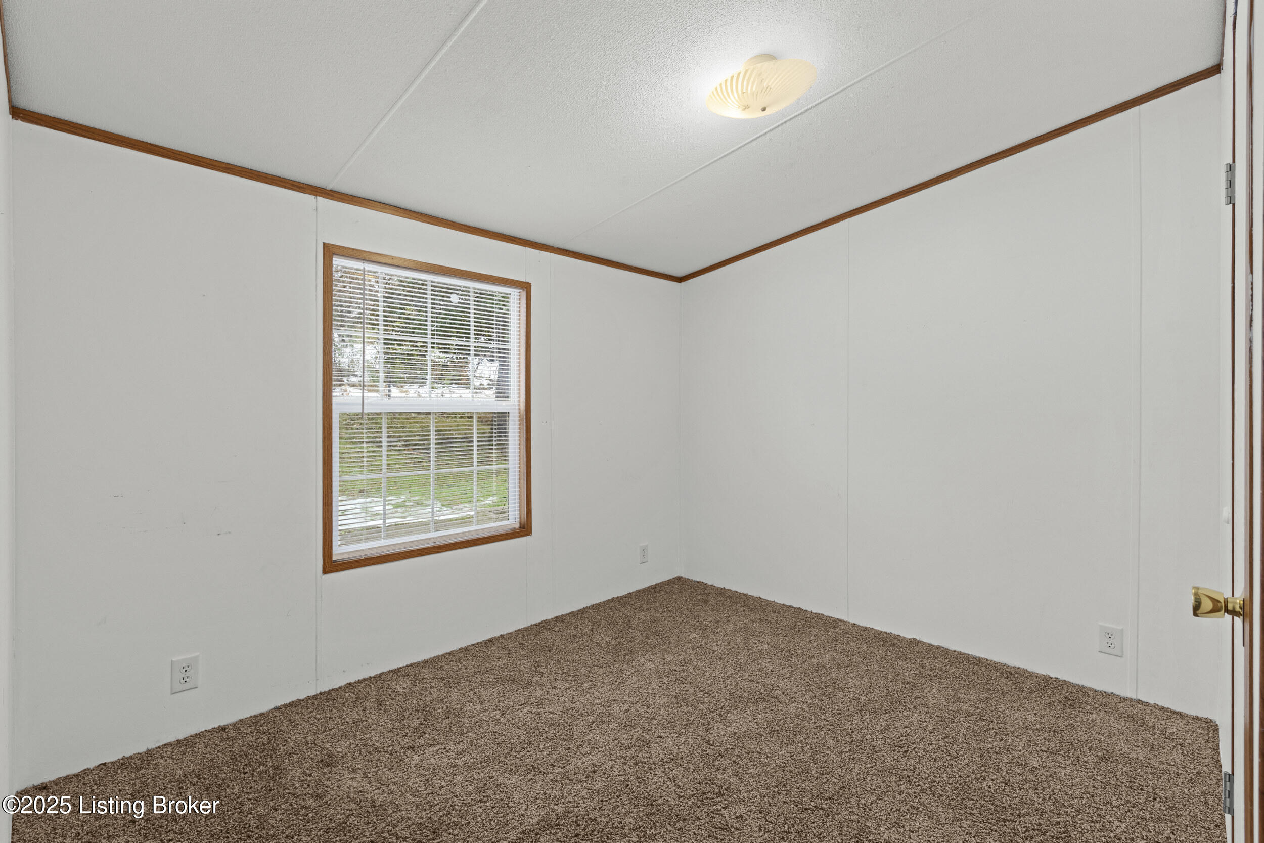 212 Highland Ave, Boston, Kentucky image 22