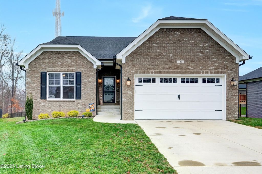 Photo of 120 Burlington Ct, Mt Washington, KY 40047 (MLS # 1704423)