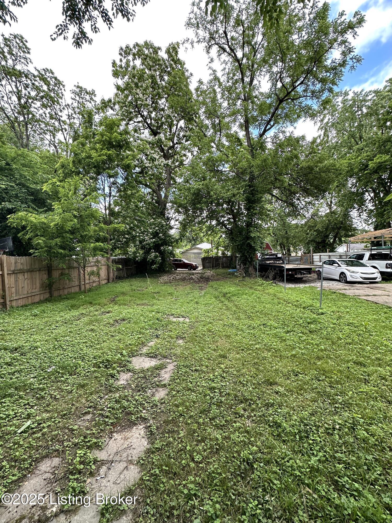 3221 Virginia Ave, Louisville, Pennsylvania image 4