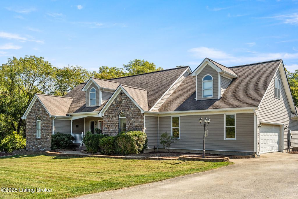 Photo of 59 Vanken Ridge Rd, Bedford, KY 40006 (MLS # 1711864)