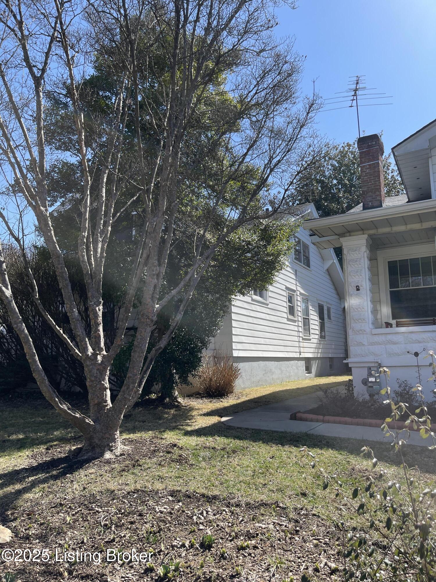 1536 Goddard Ave, Louisville, Kentucky image 4