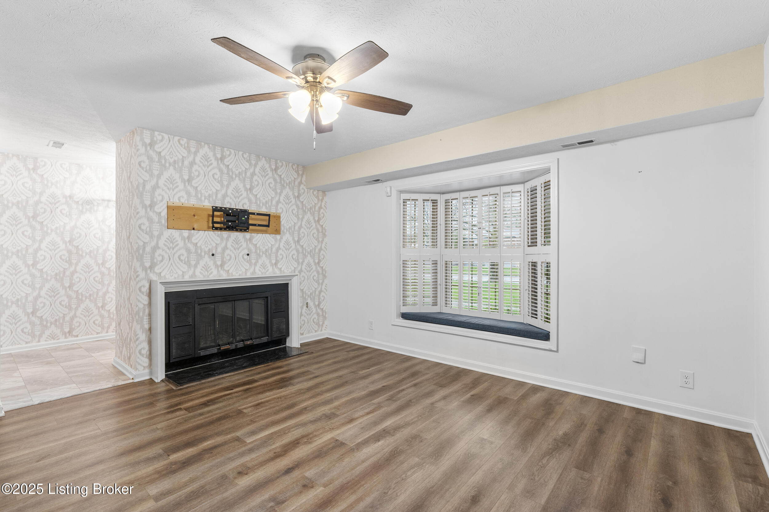 638 Cambridge Station Rd, Louisville, Kentucky image 5