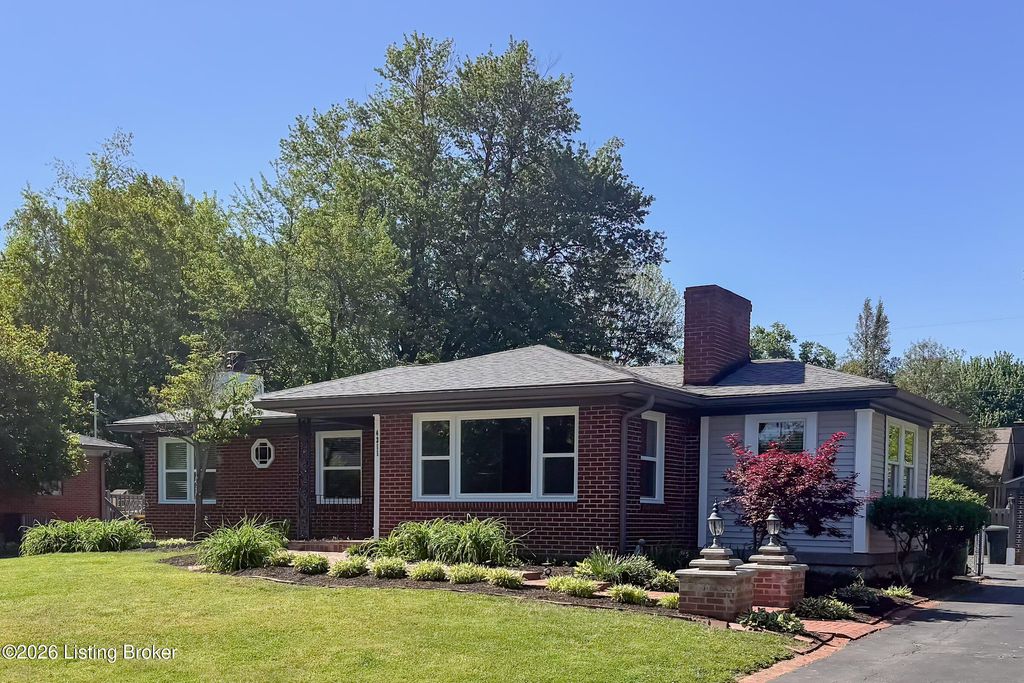 Photo of 4311 Wingate Rd, Louisville, KY 40207 (MLS # 1715242)