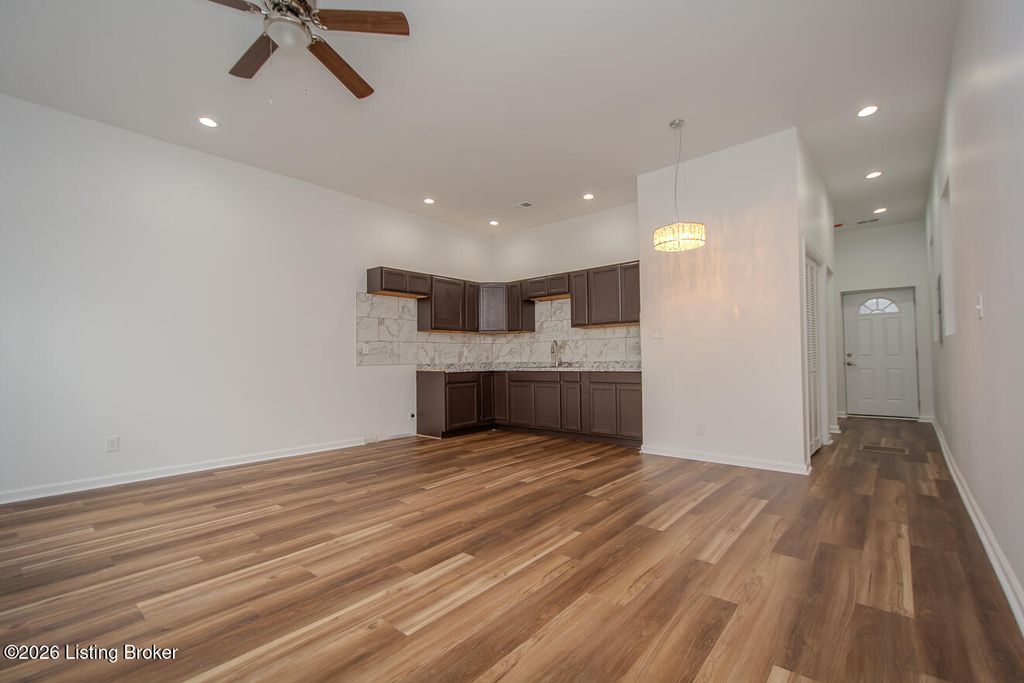 Photo of 1615 Prentice St, Louisville, KY 40210 (MLS # 1706995)