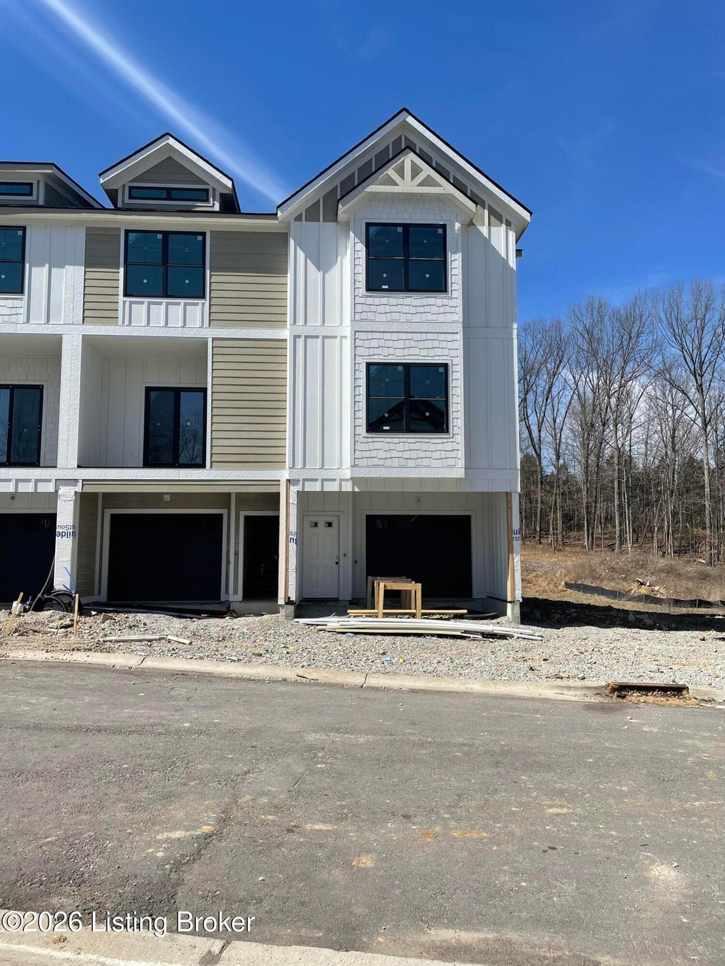 Photo of 7308 Park Vue Dr, Crestwood, KY 40014 (MLS # 1721242)