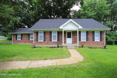 Photo of 7209 Victoria Dr, Louisville, KY 40228 (MLS # 1705547)