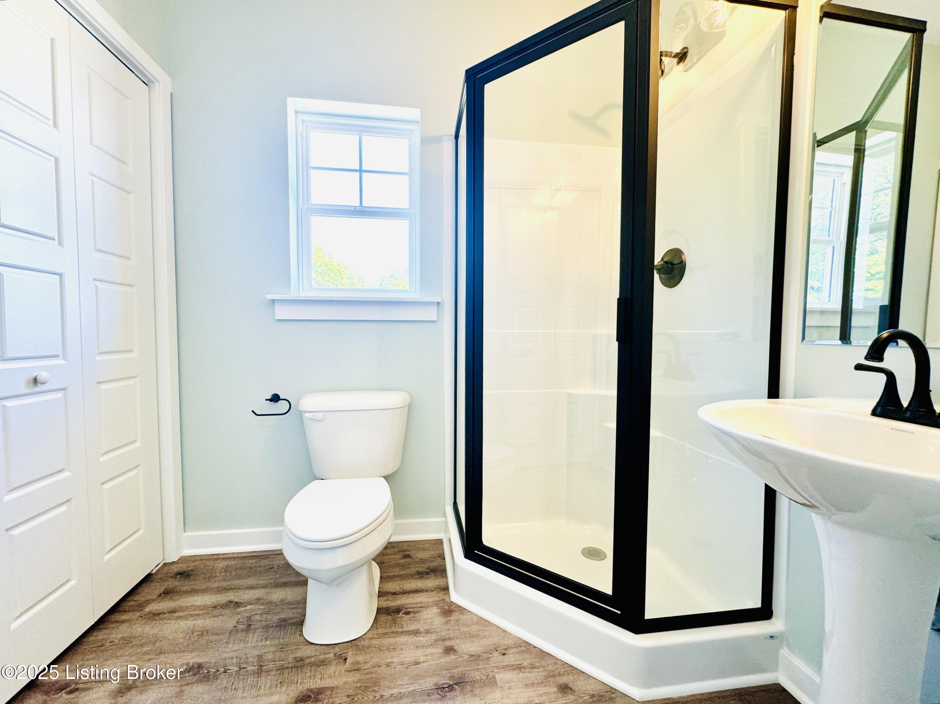 7008 Park Vue Dr, Crestwood, Kentucky image 5