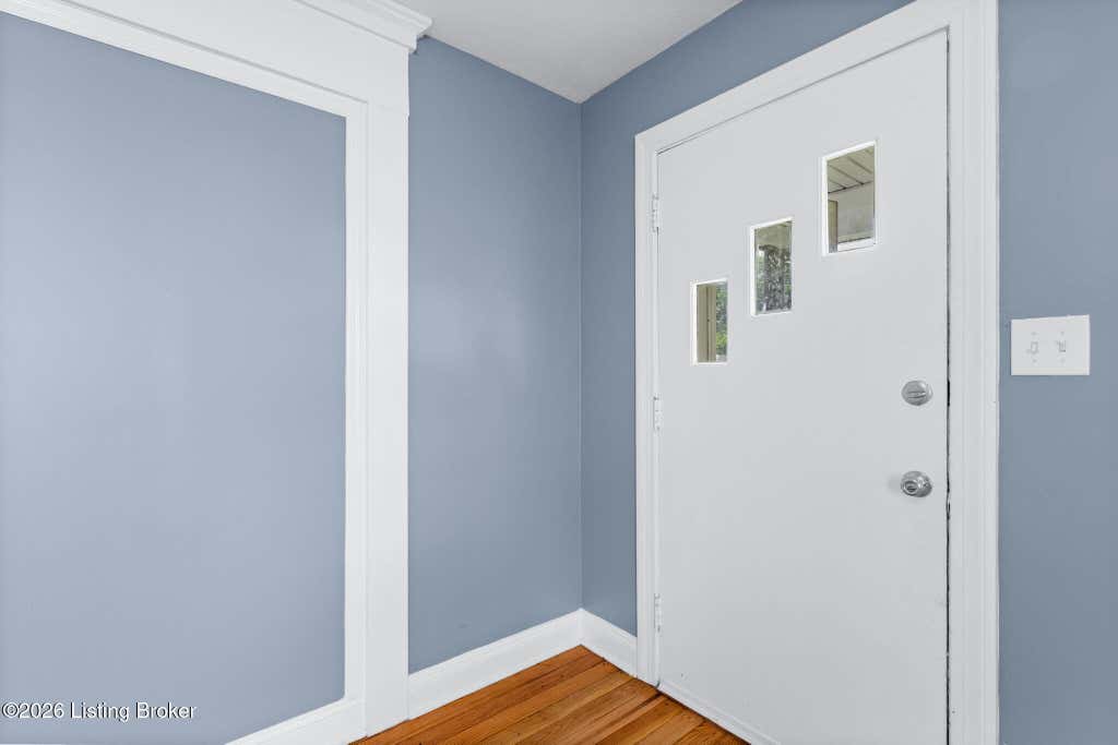 Photo of 1028 Camden Ave, Louisville, KY 40215 (MLS # 1724615)