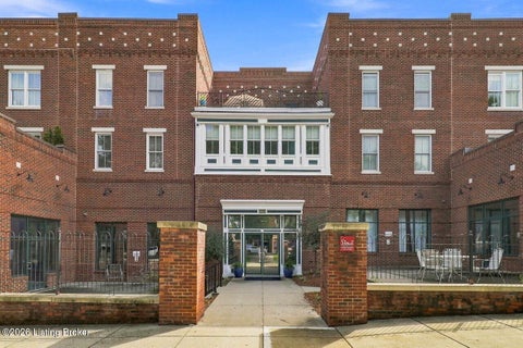 Condo For Sale - 10619 Meeting St #202<br/> Prospect, KY 40059