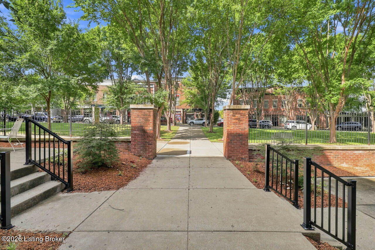 10619 Meeting St 202
