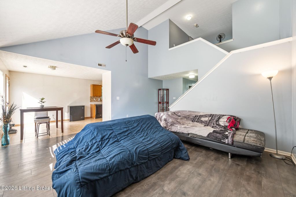 Photo of 6302 Maravian Dr, Louisville, KY 40258 (MLS # 1719770)