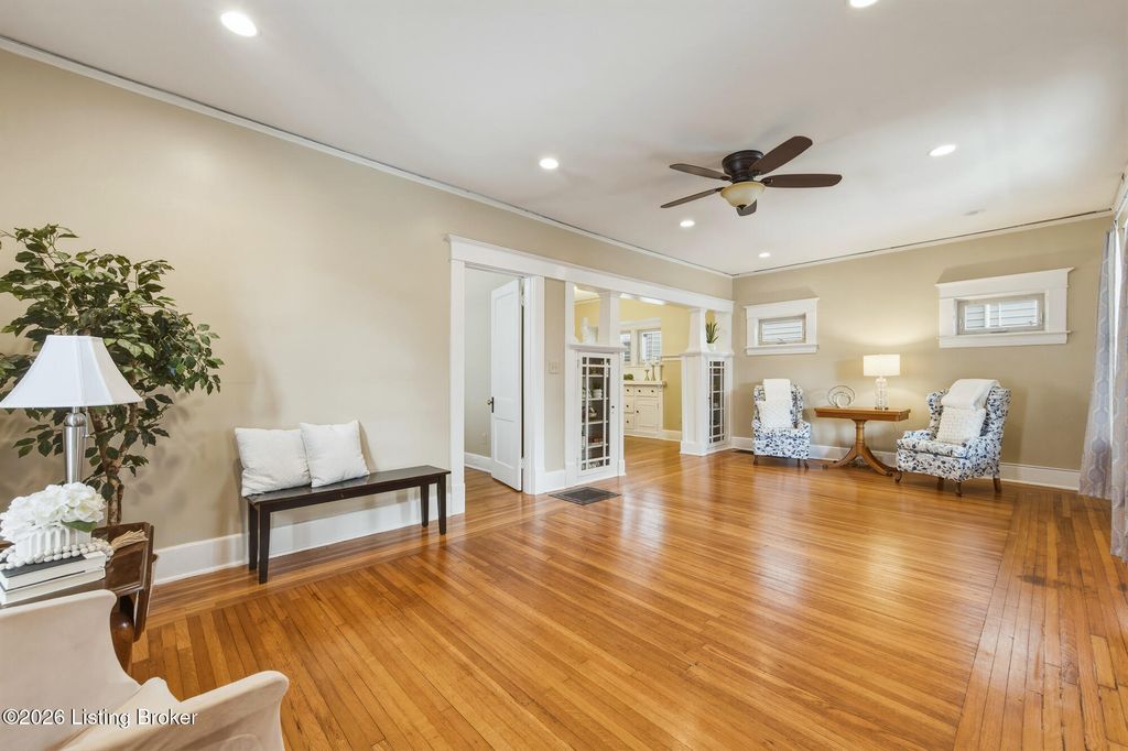 Photo of 2019 Maryland Ave, Louisville, KY 40205 (MLS # 1709377)