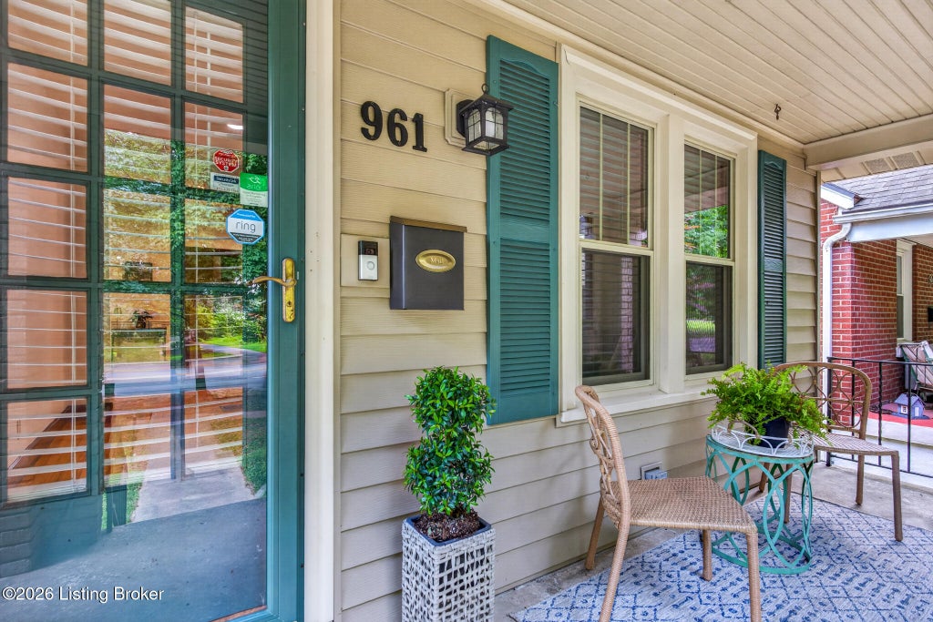 Photo of 961 Eastern Pkwy, Louisville, KY 40217 (MLS # 1723690)