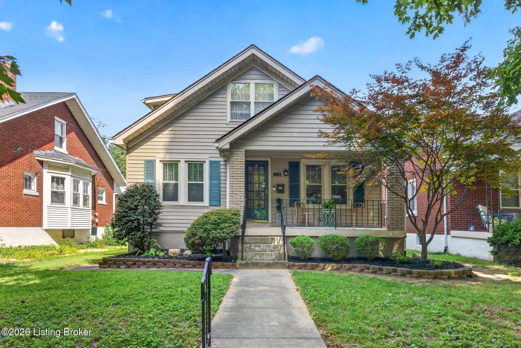 Photo of 961 Eastern Pkwy, Louisville, KY 40217 (MLS # 1723690)