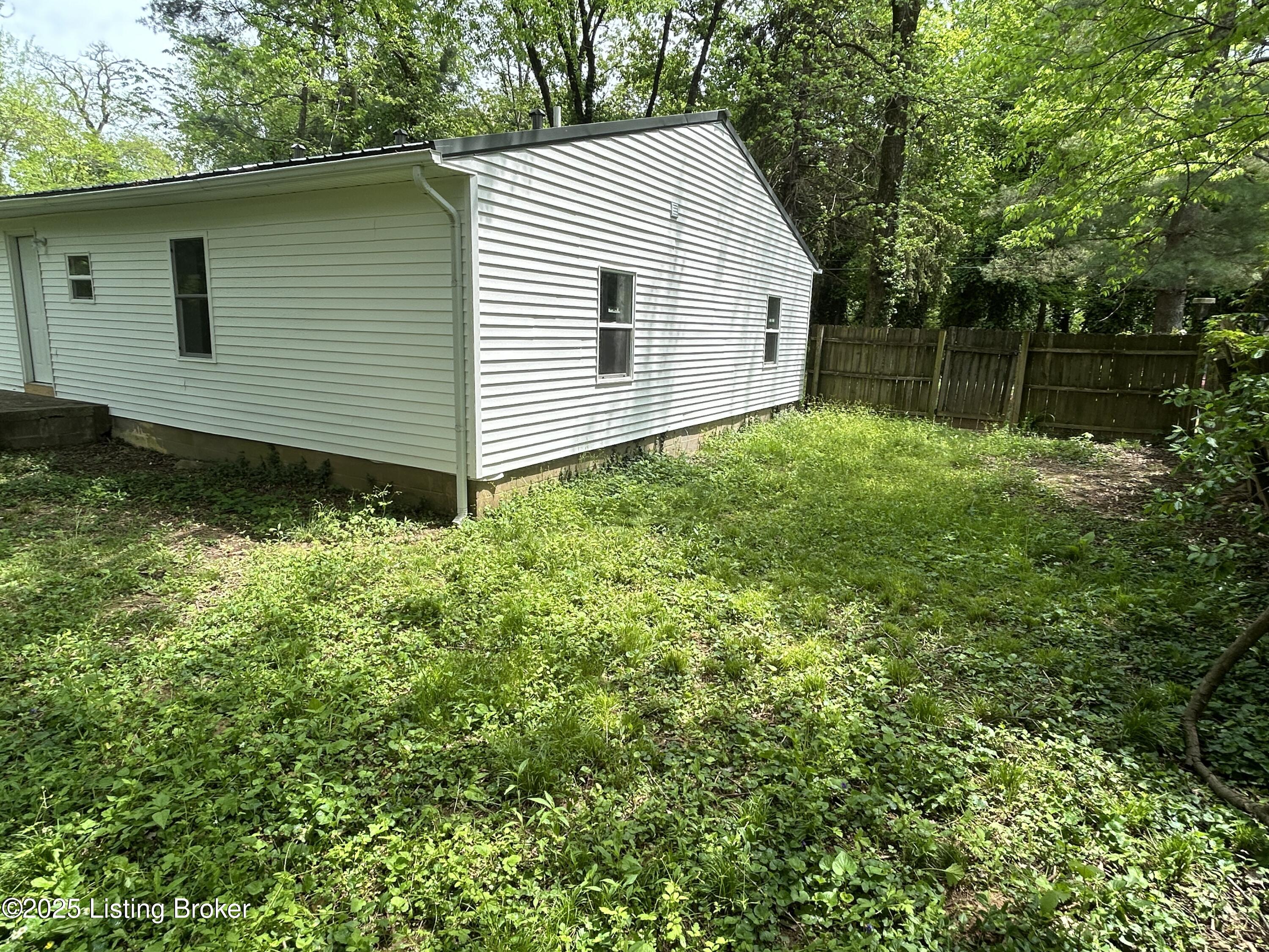 7705 Fraziertown Rd, Pewee Valley, Kentucky image 10