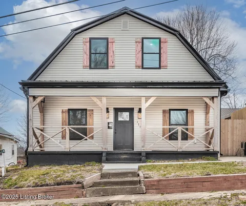 111 E Main St, Vine Grove, KY 40175 - MLS#: 1681536