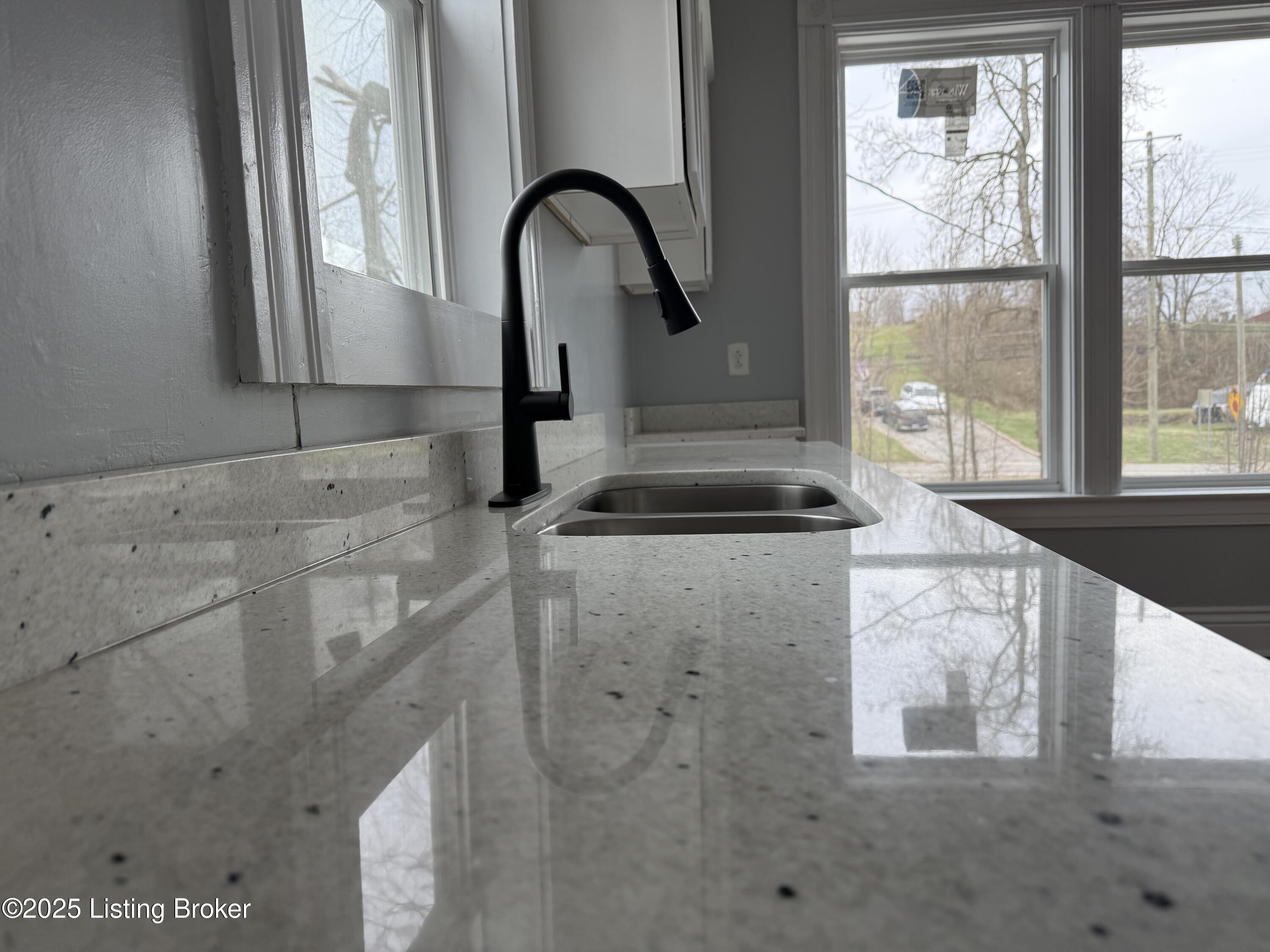 105 Mckay Ave, Bloomfield, Kentucky image 8