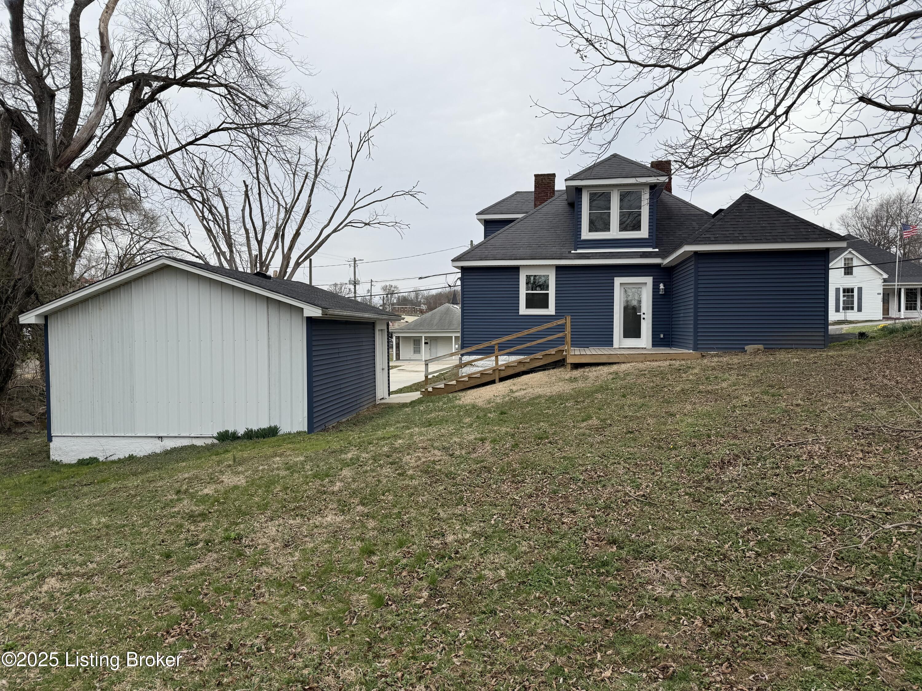 105 Mckay Ave, Bloomfield, Kentucky image 3