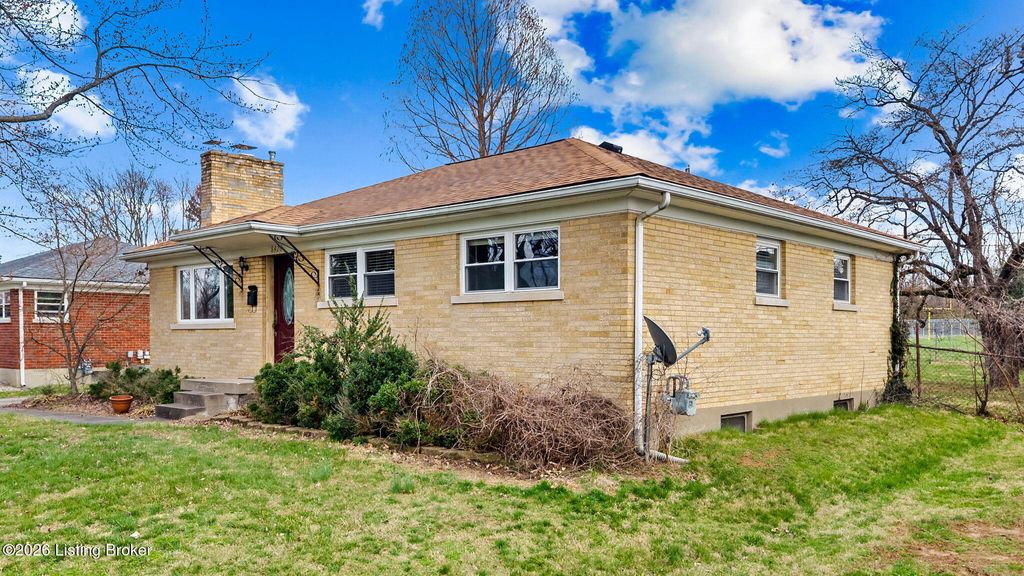 Photo of 8426 Newstead Ave, Louisville, KY 40219 (MLS # 1711193)