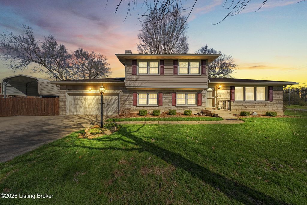 Photo of 3501 Locklee Rd, Louisville, KY 40214 (MLS # 1712003)